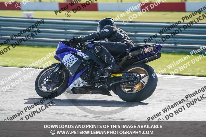 donington no limits trackday;donington park photographs;donington trackday photographs;no limits trackdays;peter wileman photography;trackday digital images;trackday photos